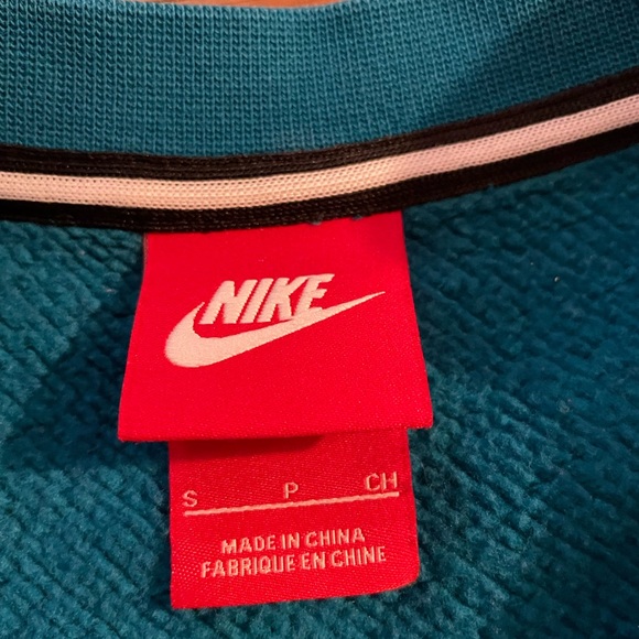 MAKE OFFER Nike Sweat Shirt - Picture 4 of 4